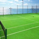 Quel revêtement est le plus adapté pour une construction court de tennis à Toulon soumise à un fort ensoleillement ?