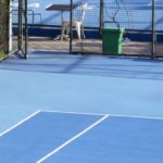 Entre résine et gazon synthétique : quel matériau privilégier pour une construction court de tennis à Angers ?